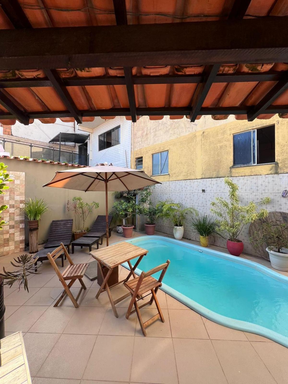 Casa Amarela & Bistro - Em Pituacu Homestay *