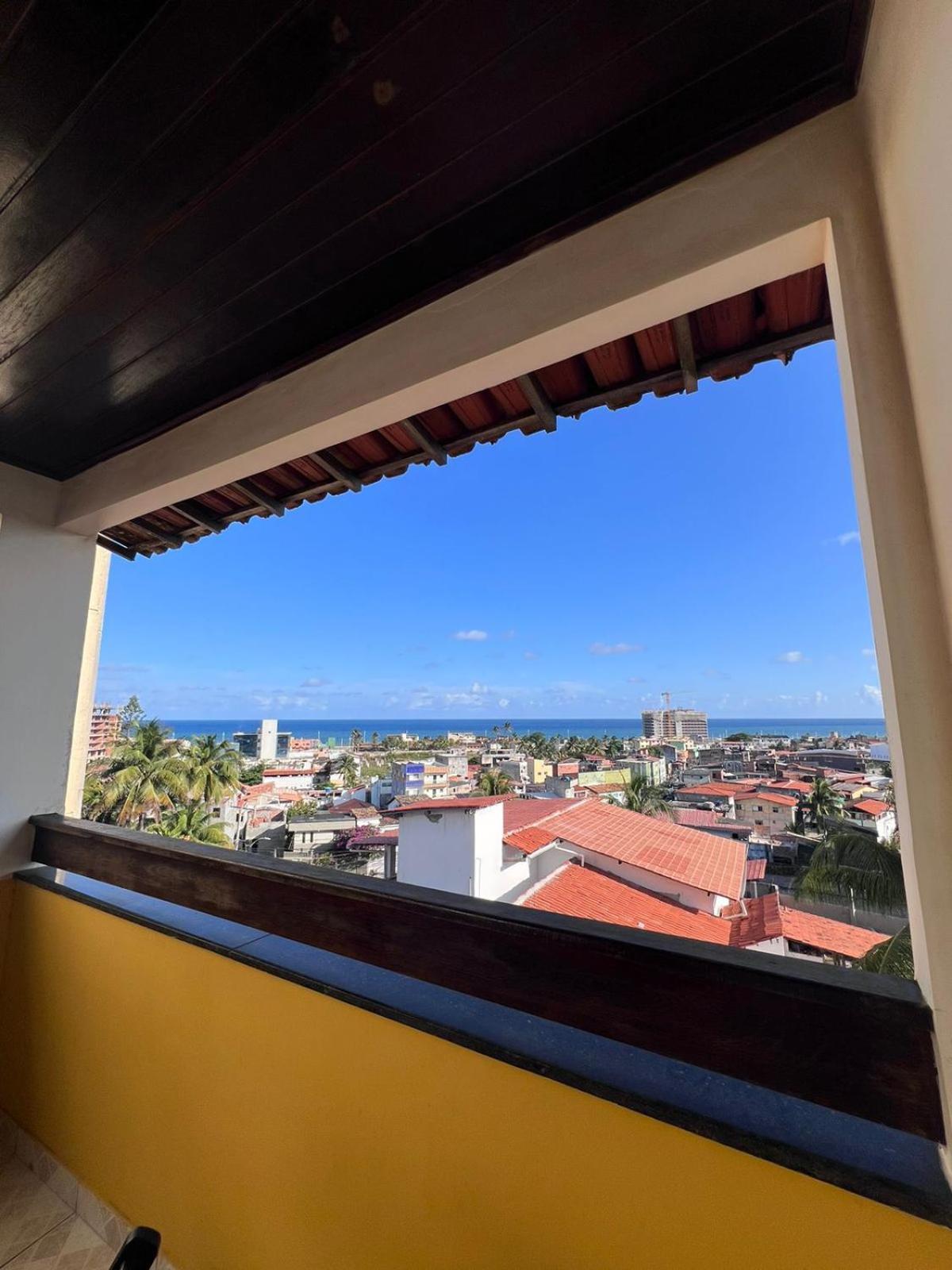 Casa Amarela & Bistro - Em Pituacu